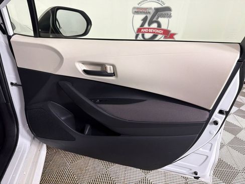 Used 2022 Toyota Corolla LE image 14