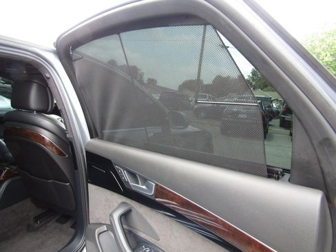 Used 2016 Audi A8 L 4.0T w/ Driver Assistance Package image 12