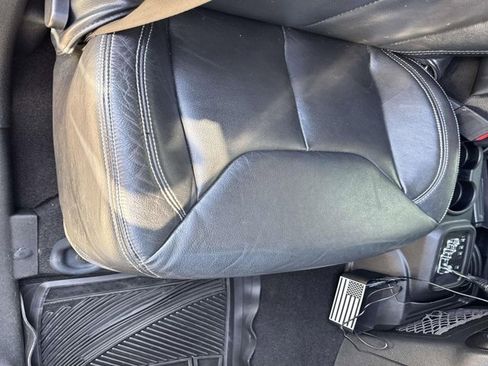 Used 2013 Jeep Wrangler Unlimited Sahara w/ Connectivity Group image 16