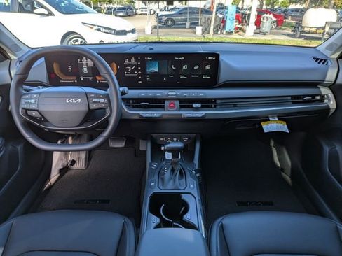 New 2026 Kia K4 EX FWD image 16