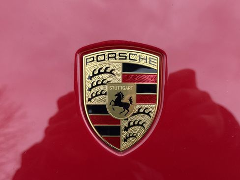 Used 2024 Porsche Cayenne Coupe image 12