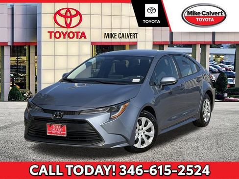 Used 2023 Toyota Corolla LE image 1