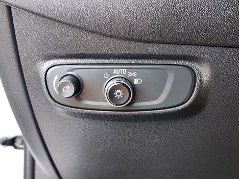 Used 2023 Chevrolet Equinox LS w/ LS Convenience Package AWD/4WD image 21