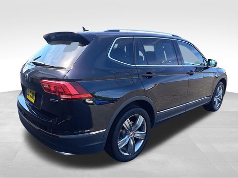 Used 2021 Volkswagen Tiguan SEL AWD/4WD image 6