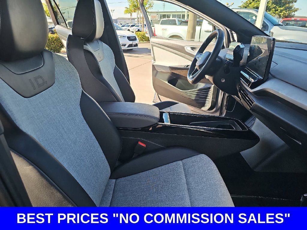 Used 2023 Volkswagen ID.4 Pro AWD/4WD image 10