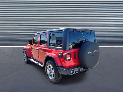 Used 2021 Jeep Wrangler Unlimited Sahara image 4