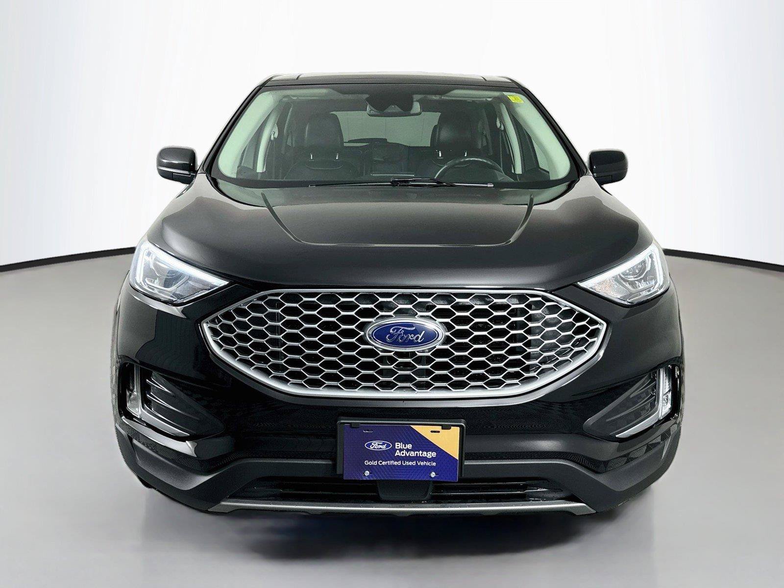 Used 2024 Ford Edge SEL w/ Convenience Package AWD/4WD image 3