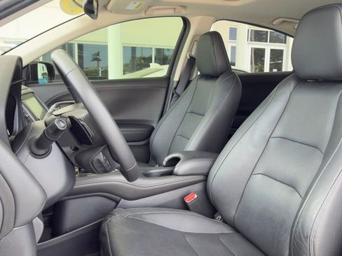 Used 2019 Honda HR-V EX-L image 5