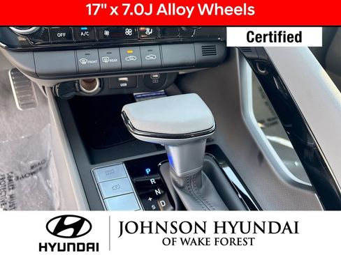 Certified 2025 Hyundai Elantra SEL image 15