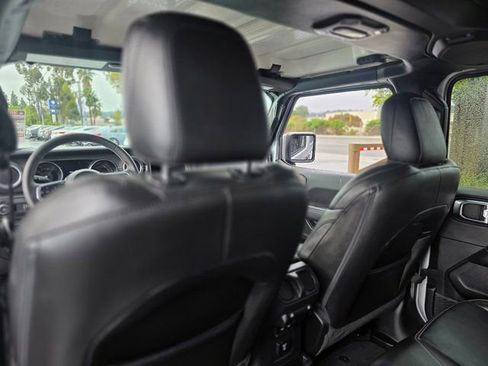 Used 2023 Jeep Wrangler Sahara 4xe image 15