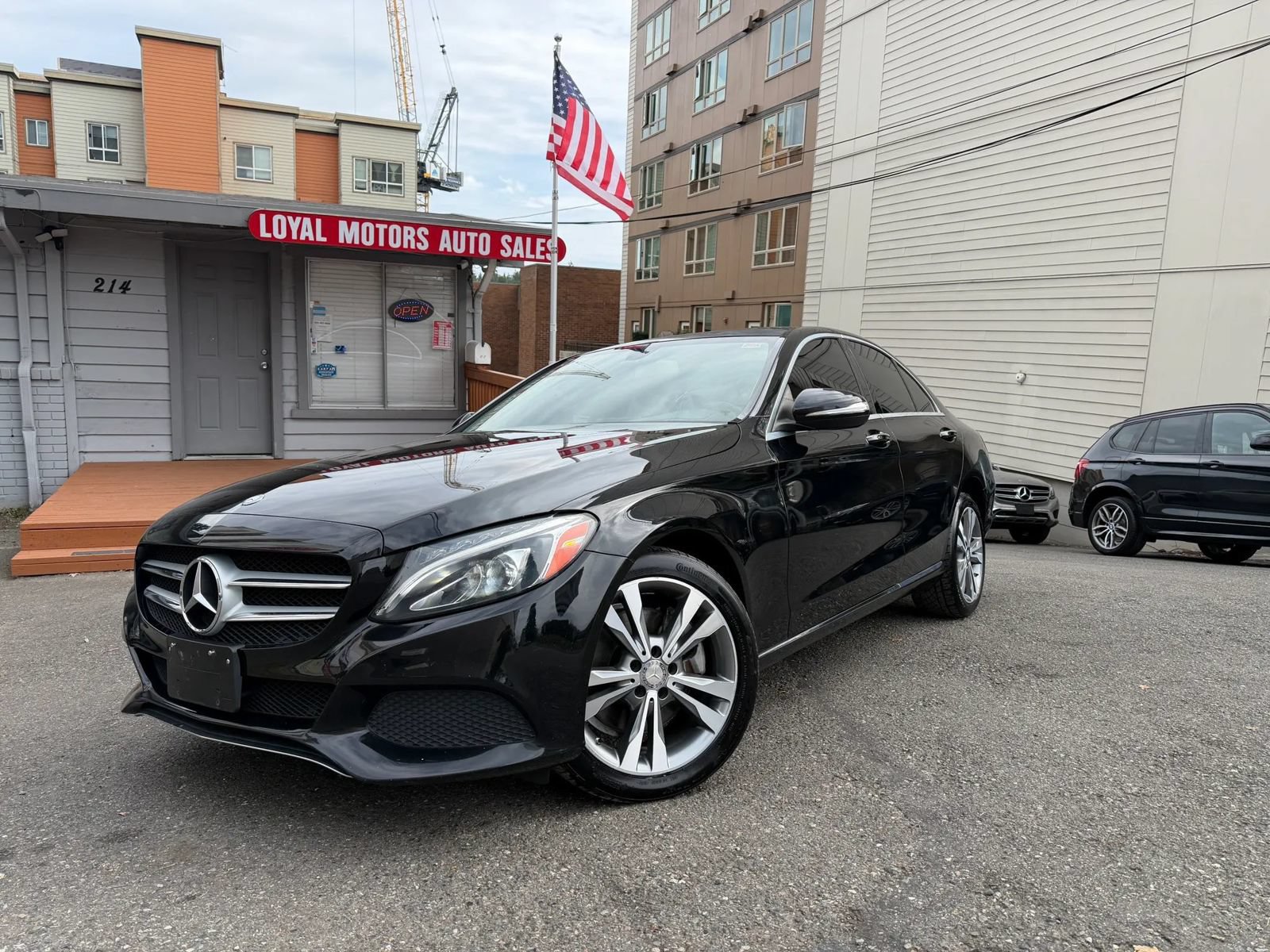 Used 2015 Mercedes-Benz C 300 4MATIC Sedan image 1