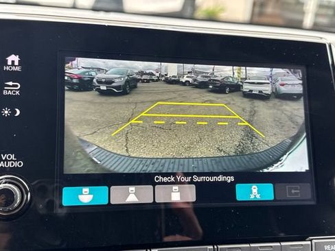 Certified 2022 Honda Odyssey Touring image 10