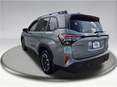 Certified 2025 Subaru Forester Premium AWD/4WD image 16