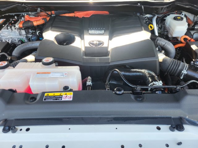 Used 2023 Toyota Sequoia Limited AWD/4WD image 10