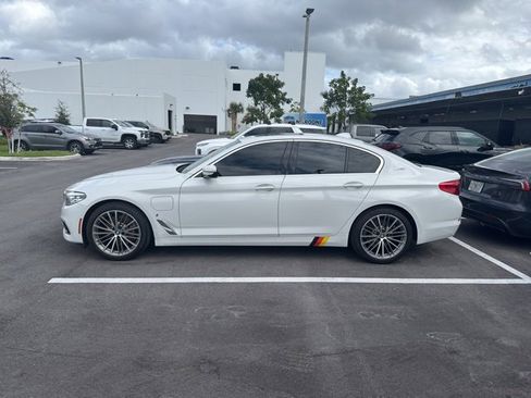 Used 2018 BMW 530e 530e iPerformance image 4