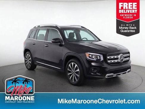 Used 2022 Mercedes-Benz GLB 250 image 1