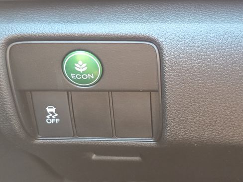 Used 2014 Honda Accord LX image 24