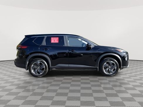 Used 2024 Nissan Rogue SV w/ SV Premium Package AWD/4WD image 4