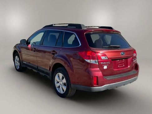 Used 2011 Subaru Outback 2.5i Premium w/ All-Weather Pkg AWD/4WD image 5
