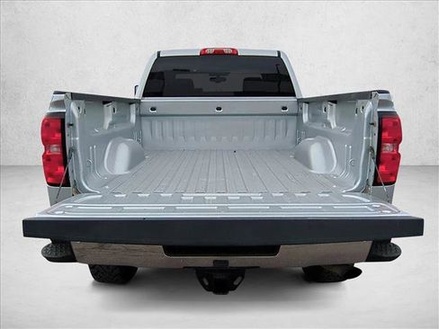 Used 2018 Chevrolet Silverado 2500 LT image 6