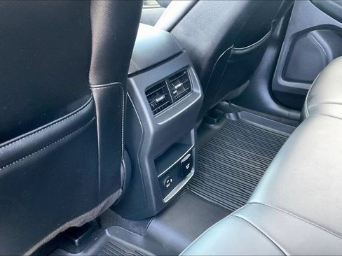 Used 2021 Ford Edge SEL w/ Convenience Package FWD image 22