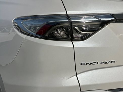 Certified 2024 Buick Enclave Avenir FWD image 40