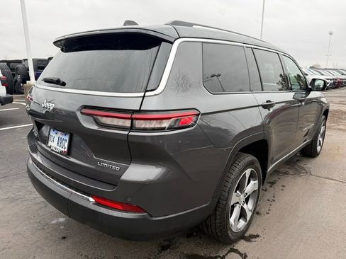 Used 2023 Jeep Grand Cherokee L Limited image 3