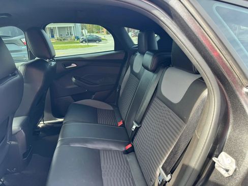 Used 2018 Ford Focus ST image 31
