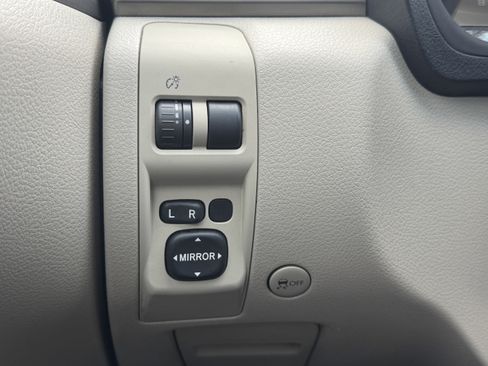 Used 2010 Subaru Impreza 2.5i Premium image 29