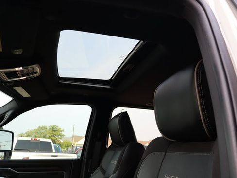 Used 2024 RAM 3500 Laramie w/ Night Edition image 33