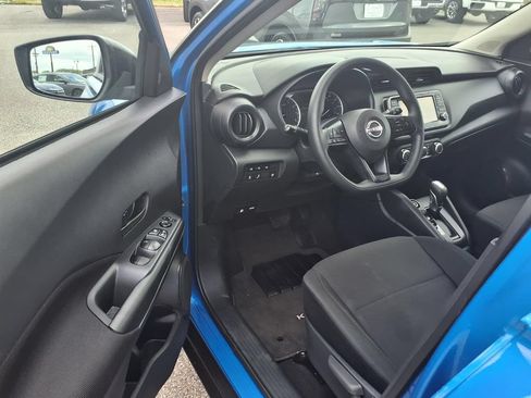 Used 2025 Nissan Kicks Play S FWD image 6