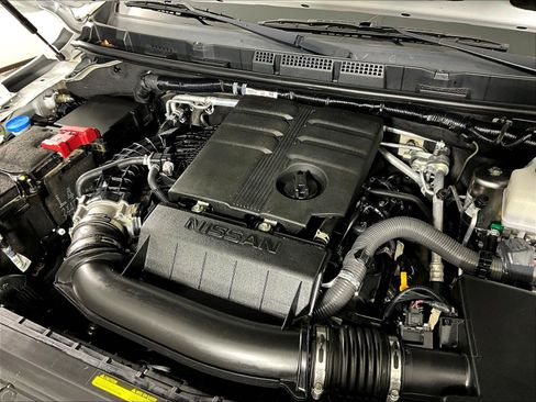 Certified 2024 Nissan Frontier SV w/ SV Convenience Package AWD/4WD image 31