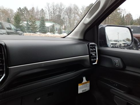 New 2025 Ford Ranger XLT image 11