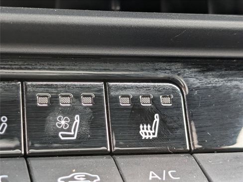 Used 2023 Toyota Crown Platinum image 26