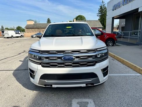 Certified 2022 Ford Expedition Platinum AWD/4WD image 3