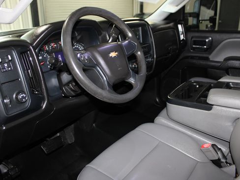 Used 2018 Chevrolet Silverado 2500 W/T w/ WT Convenience Package RWD image 20