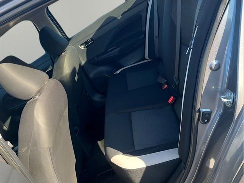 Used 2021 Nissan Versa SV image 28