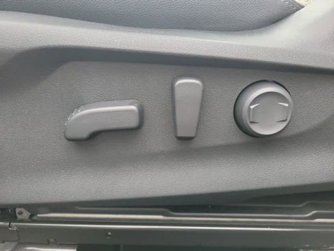 Certified 2023 Subaru Forester Premium image 23