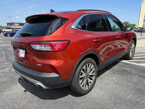 Used 2020 Ford Escape Titanium AWD/4WD image 5