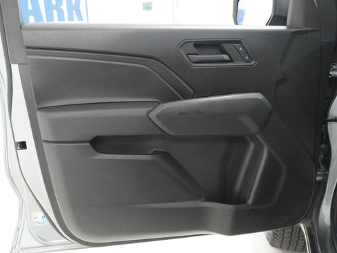 Used 2025 Chevrolet Colorado Trail Boss AWD/4WD image 19