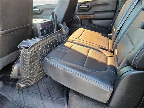 Used 2019 Chevrolet Silverado 1500 High Country w/ Technology Package image 17