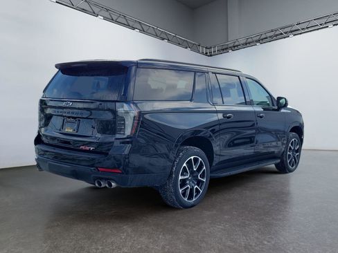 New 2026 Chevrolet Suburban RST w/ RST Capability Package image 3