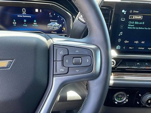 Used 2023 Chevrolet Silverado 1500 LT AWD/4WD image 21