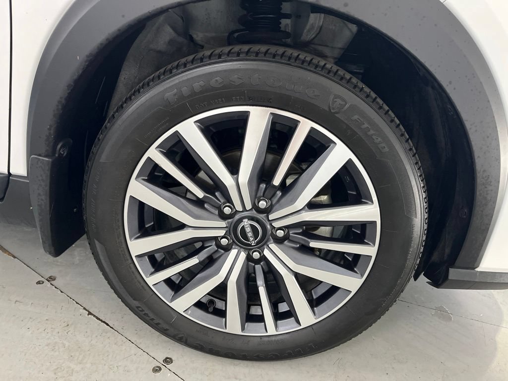 Used 2024 Nissan Kicks SV FWD image 17