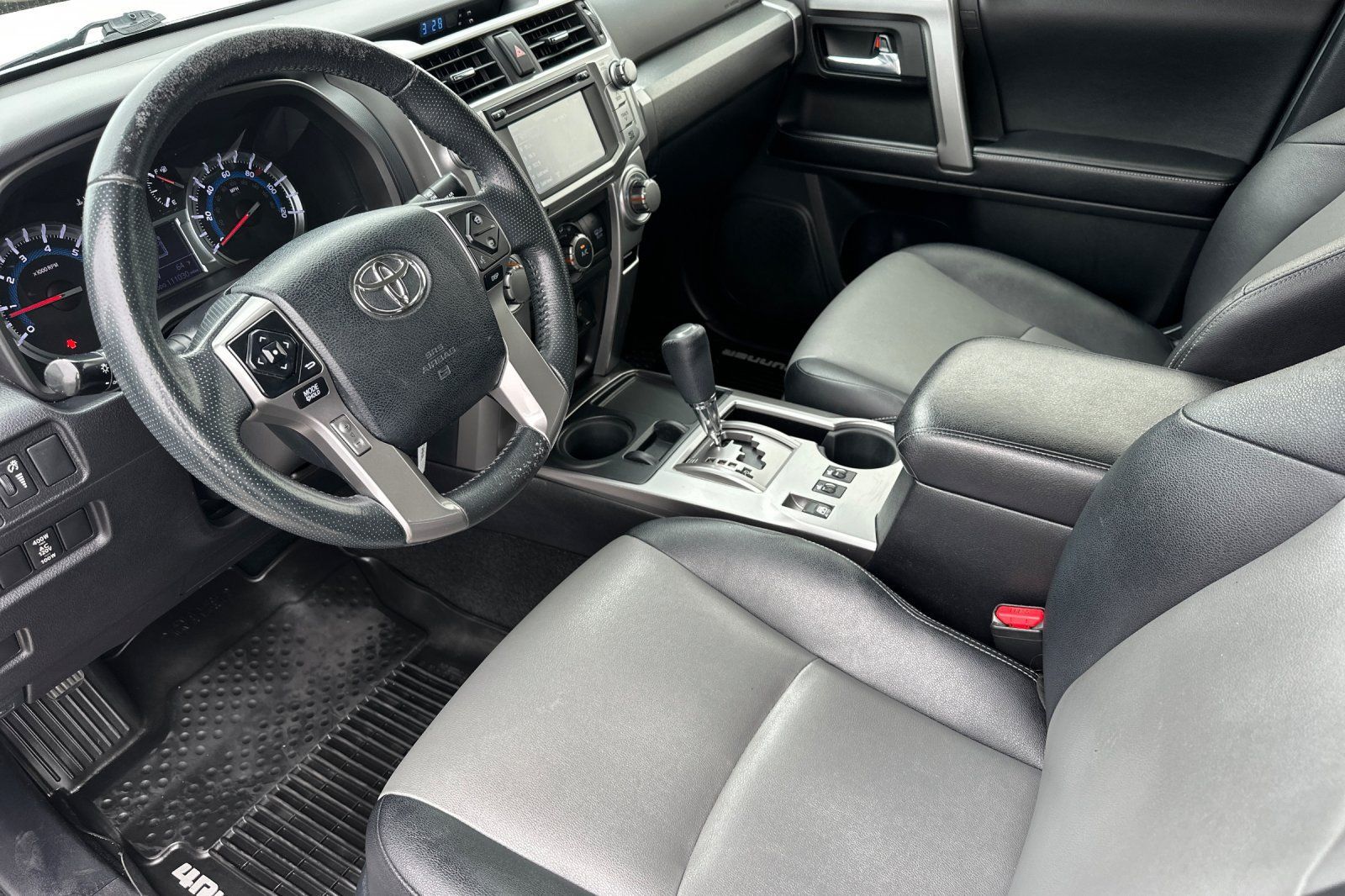 Used 2016 Toyota 4Runner SR5 Premium RWD image 11