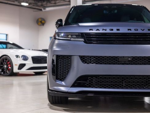 Used 2026 Land Rover Range Rover Sport SV AWD/4WD image 21