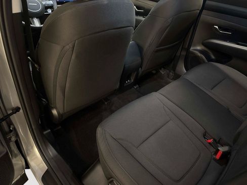 Used 2025 Hyundai Tucson SE AWD/4WD image 18
