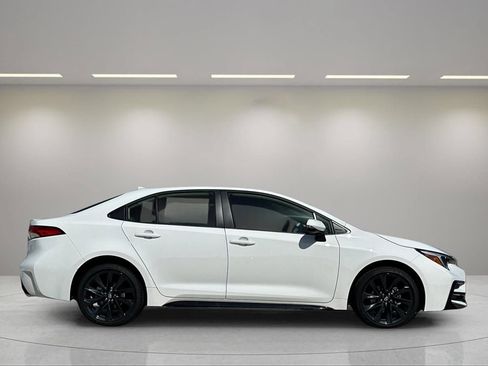 New 2027 Toyota Corolla SE FWD image 2