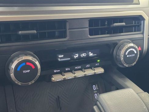Certified 2026 Toyota 4Runner SR5 AWD/4WD image 30