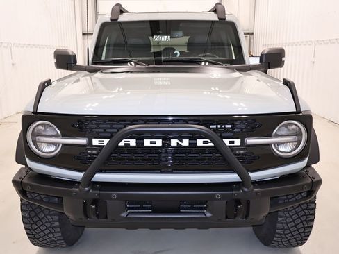 Certified 2023 Ford Bronco Wildtrak image 5